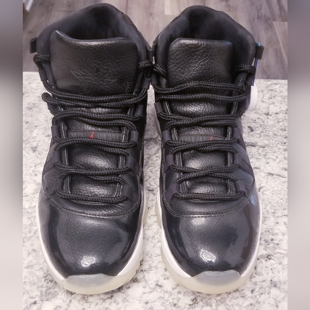 EXCELLENT CONDITION 72-10 AIR JORDAN 11 XI GUARENTEED 100% AUTHENTIC RETRO